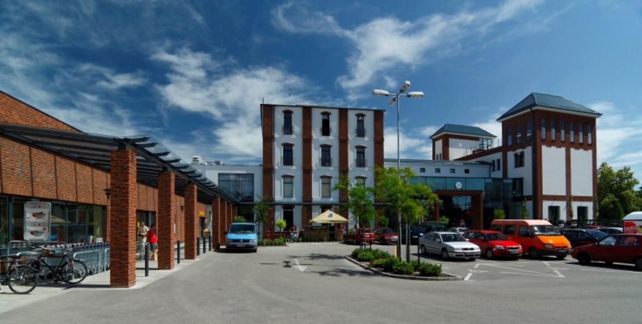 Arena Hotel Šamorín Zewnętrze zdjęcie